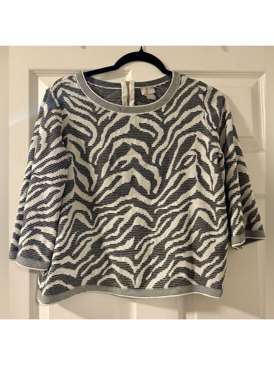 Chico's Sweaters - Chico’s Petite Zebra-Print Zip-Back Jacquard Sweater Black & White Super Soft!